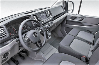 Inchirieri auto Volkswagen Transporter (6/9 locuri)